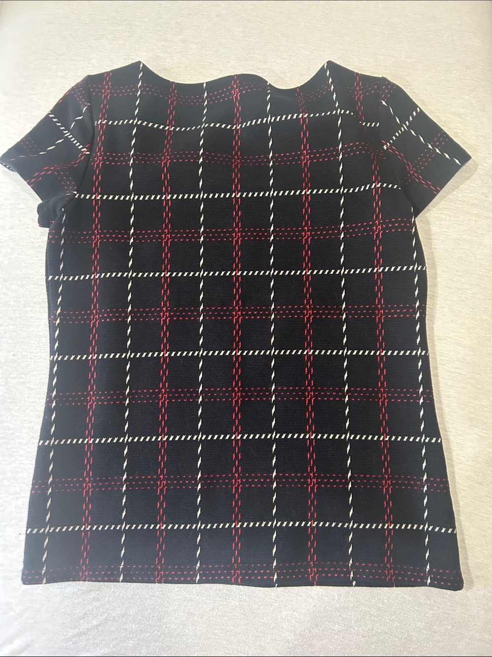 Ann Taylor Black Plaid Short Sleeve Knit Top with Red and White Grid Sz SP - Picture 6 of 6